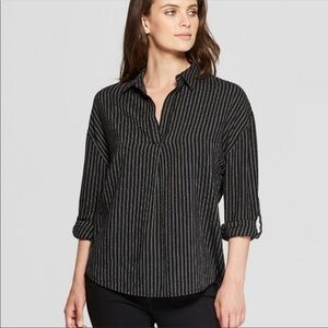 Women's Universal Thread Black Striped V-Neck Collared Blouse Size XS